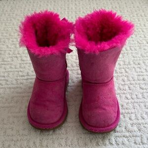 UGG Bailey Bow ll Boot Bright Pink